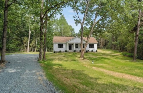 Cobham House | Fern Cottage Summary: