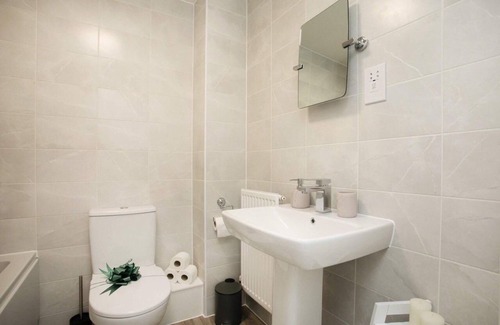 Rugby House | Fern Green Close
