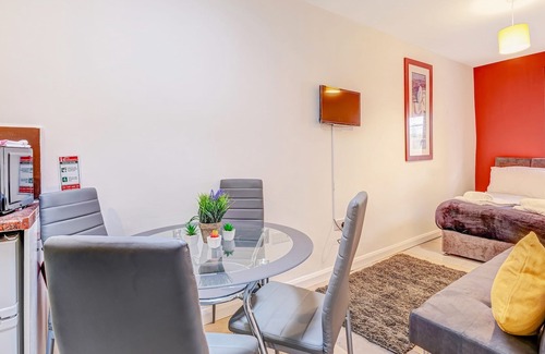 Sudbury Apartment | Fernbank Rooms Sudbury Hill, Harrow Self-Contained Studios with En-Suite- Apt 02