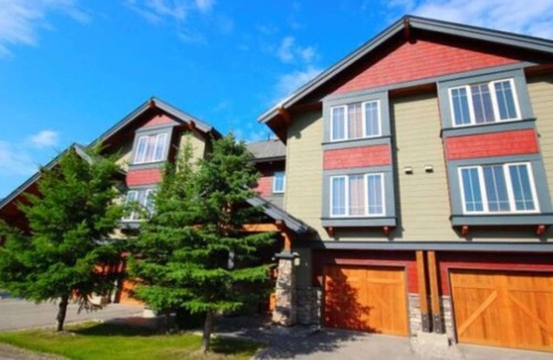 East Kootenay House | Fernie - Pinnacle Ridge Chalet 45-101