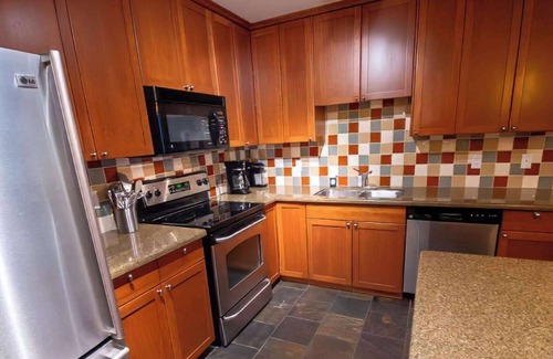 East Kootenay House | Fernie - Pinnacle Ridge Chalet 43-103
