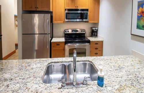 East Kootenay Condo | Fernie - Timberline Lodges Juniper #618