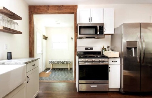 Skytop Cottage | Fernwood Cottage: Your Poconos Paradise at Skytop