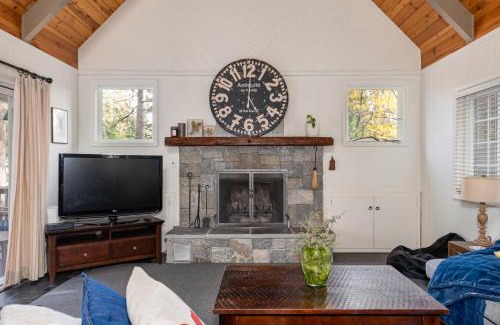 Arnold House | Fernwood