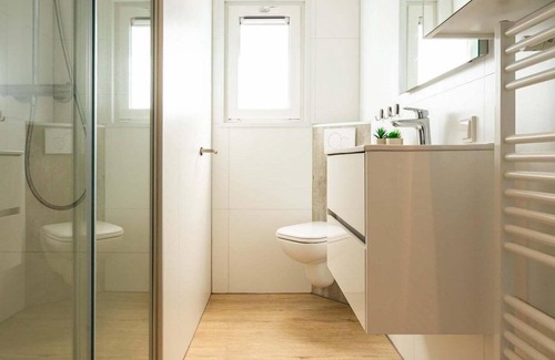 Cromvoirt Ski Chalet | ✓ Ferox XL at Résidence de Leuvert ✓ Holiday home for 2 persons ✓ Located near Den Bosch (Noord-Brabant) ✓ Near De IJzeren Man ✓ Book directly through the park