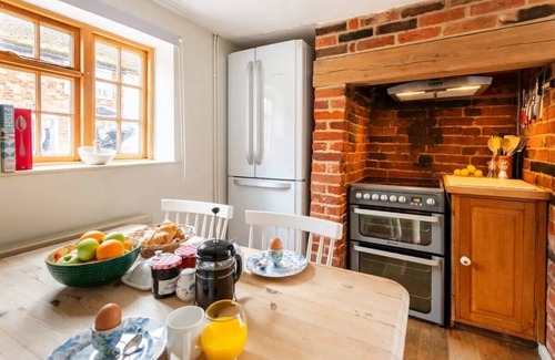 Orford Cottage | Ferry Cottage, Orford, Spacious family home by the sea