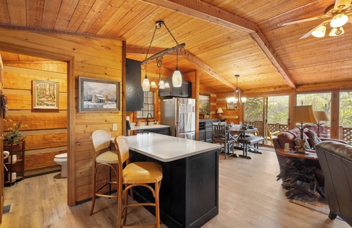 Gatlinburg - Pigeon Forge Cabin | Festive Family Cabin! 2BR, 2 Living Rooms, & Scenic Smoky Views