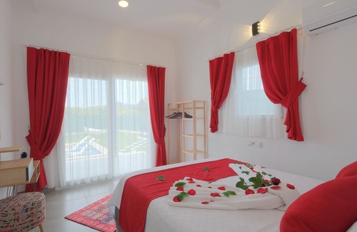 Yaniklar Villa | FETHİYE YANIKLARDA 2+1 ÖZEL HAVUZ VE BAHÇELİ ŞİRİN VİLLA