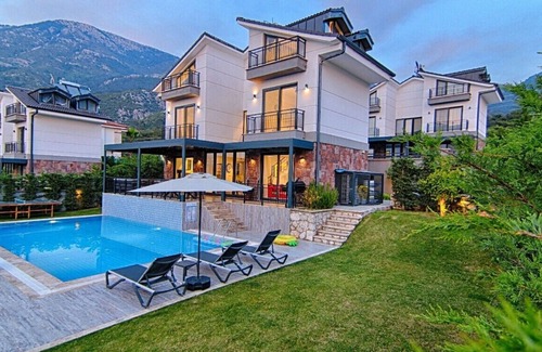 Oludeniz Villa | Fethiye Ölüdeniz`de Özel Havuzlu Müstakil 8 Kişilik Lüks Villa