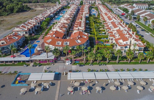 Fethiye City Center Apartment | fethiye , ground floor, beachfront, one bedroom, 24/7 security, private beach