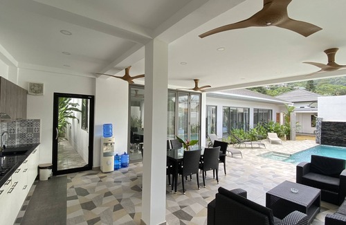 Rawai Villa | Few Minutes to Naiharn Beach, 3 Bedrooms Pool Villa