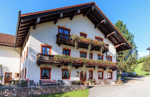 Ruhpolding Apartment | Fewo , Balkon, Kochnische, 1 Schlaf- und 1 Wohn-/schlafzimmer, max 2 Personen