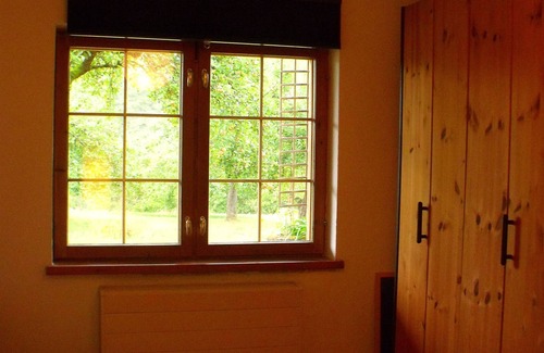 Kaiserslautern Apartment | Fewo im Holzhaus Kl-erlenbach - Ferienwohnung im Souterrain Eines Frei Stehenden Einfamilienhauses