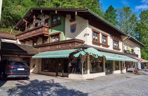 Konigssee Apartment | Fewo Kehlstein, 2 Personen, 120 qm, separates Schlafzimmer, überdachte Terrasse