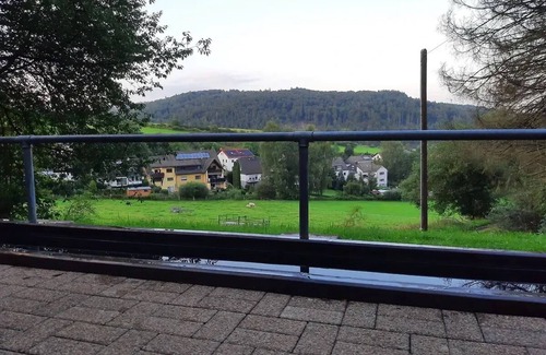 Bomighausen Apartment | FeWo Luise - Cozy vacation apartment for 2