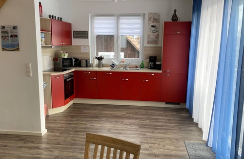 Alt-Travemunde/Ronnau Condo | FeWo Lütte in Haus Tulle - dream in a quiet location/incl. seasonal beach chair