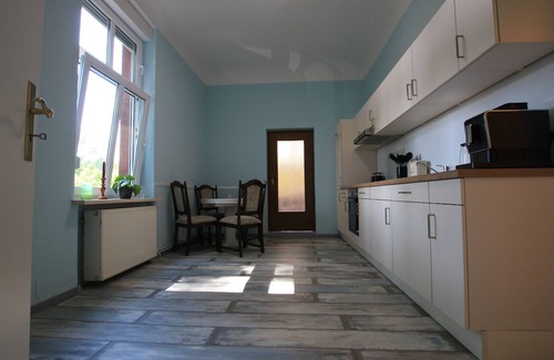 Neupetershain Nord Apartment | Fewo Rhododendron - Familyandbike