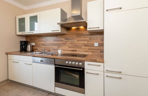 Sassnitz Apartment | FeWo Südwarts - Fireplace, Sauna, Sea View