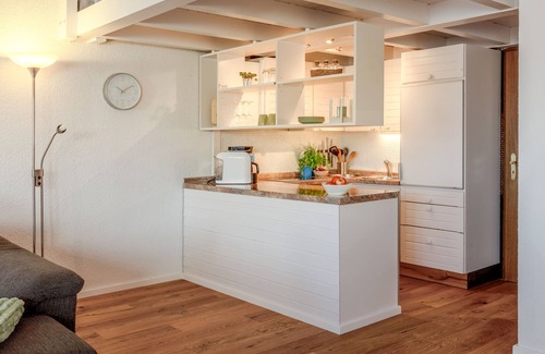 Gaienhofen Apartment | Fewo Sommernachtstraum für 2-4 Personen in Seenähe