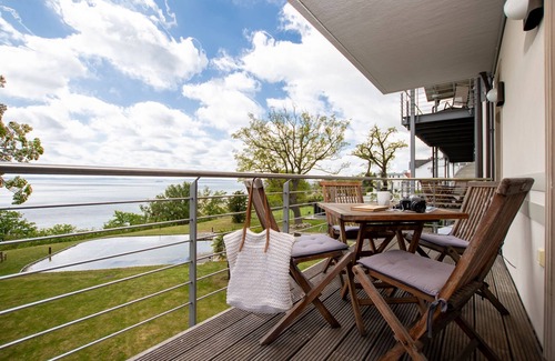 Sassnitz Apartment | FeWo Strandfrieden - Fireplace, Sauna, Sea View
