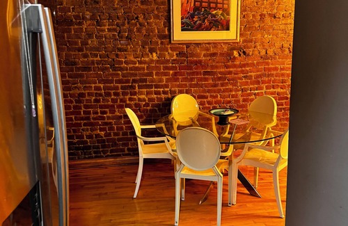 Downtown Montreal Apartment | FI grand prix. - WE june 13- 15th.condo downtown