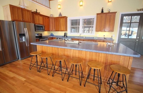 La Follette House | Field of Dreams HUGE 6500 SQ Ft Dream Retreat Flat Shoreline in Deerfield Resort