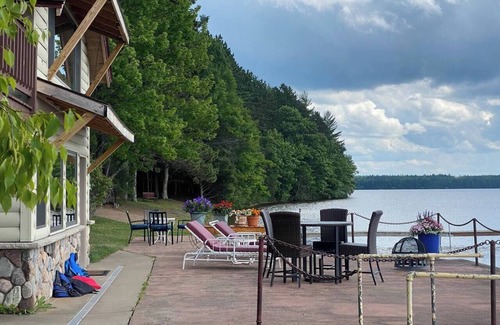 Boulder Junction Cabin | Fiesta on the Lake - The Lounge on Trout Lake