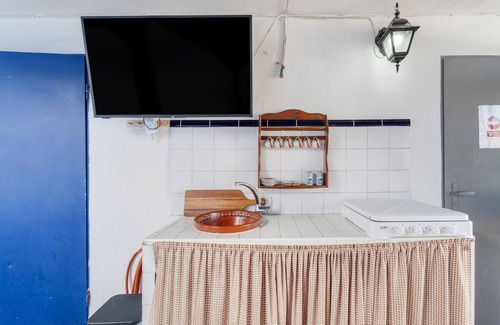 Alcala Apartment | 'Fiestas De Alcalá' with Shared Terrace and Wi-Fi