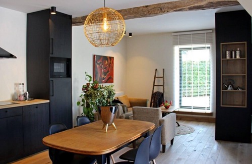 Ophoven House | Fietsvriendelijke Luxevakantiewoning Voor een Toeristisch of Zakelijk Verblijf