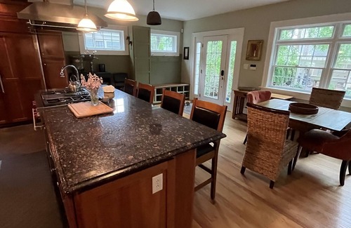 Saratoga Springs House | Fifth Ave - Saratoga Springs - The Best Address - Belmont