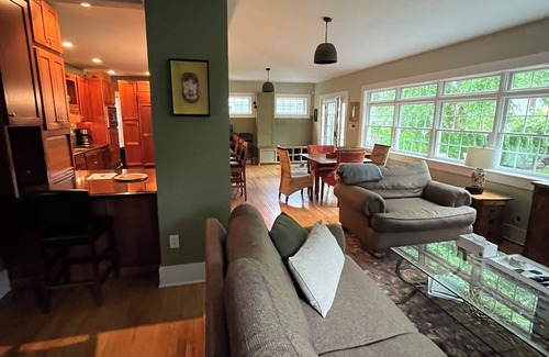 Saratoga Springs House | Fifth Ave - Saratoga Springs - The Best Address - Belmont