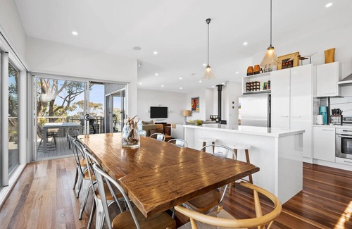Surf Coast House | Fifth Avenue 59 - Contemporary coastal haven