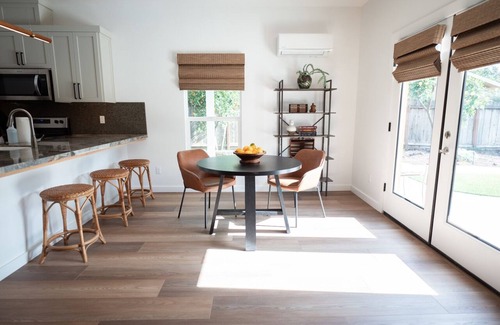 Fig Garden Apartment | Fig StudionStudio apartment walking distance from Fig Garden Village.