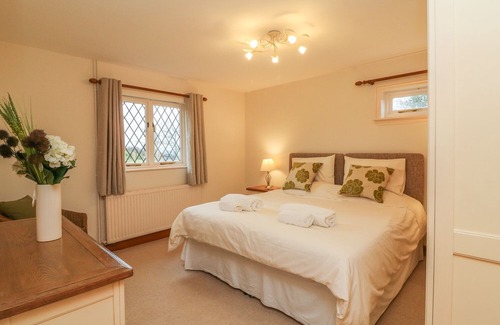 Tiverton Cottage | Fig Tree Cottage, BICKLEIGH