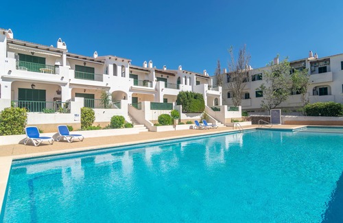 Son Parc House | FILIPPI - Charming apartment with shared pool and free WiFi.