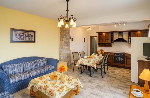 Troizinia House | Filistron Seaview Nest - Views, Comfort & Calm