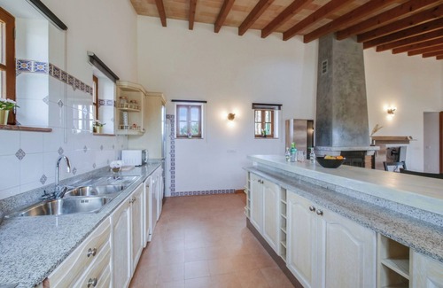 Ariany Villa | "Finca Calderitx" with Mountain Views, Pool and Wi-Fi