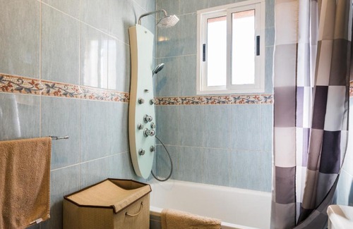 Casabermeja Ski Chalet | Finca ecológica Colores