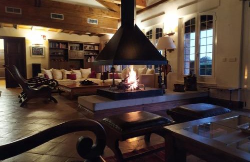 Los Yebenes Villa | FINCA EL PIRUETANO