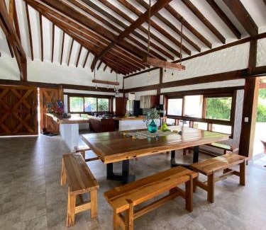 Circasia House | FINCA LA ESMERALDA