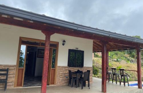 Coffee Triangle House | Finca los Pinos