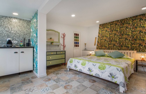 La Mancha House | 'Finca Tropical Icod' with Sea Views, Private Terrace and Wi-Fi