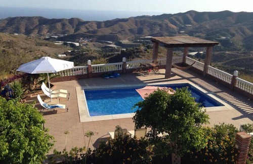 Iznate House | Finca with fantastic views of the sea and the mountains, POOL (heated), W-Lan