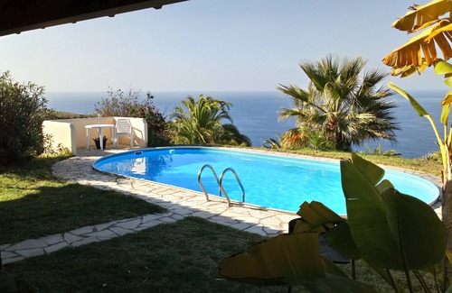 Tijarafe House | Finca with pool and stunning sea views, directly on the sea at 220 meters above sea level