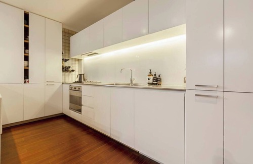 Collingwood Apartment | Find Luxury in an Old Charm Converted Warehouse