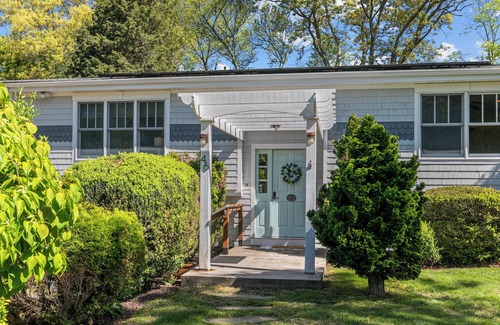 Jamestown House | Find Seaside Serenity: Family Coastal Retreat near Jamestown & Newport, RIn