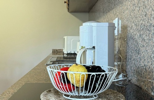 Calheta House | Find yourself surrounded by the serenity of nature, but very close to services.