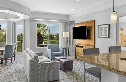 Palm Desert Resort | 𝐅𝐢𝐧𝐝𝐢𝐧𝐠 𝐌𝐞𝐢𝐥𝐢-Coachella Fun @ Desert Springs Villas Resort+Amenities