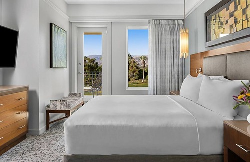 Palm Desert Resort | 𝐅𝐢𝐧𝐝𝐢𝐧𝐠 𝐌𝐞𝐢𝐥𝐢-Coachella Fun @ Desert Springs Villas Resort+Amenities