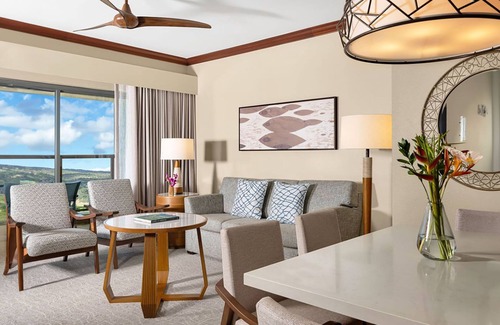 Kapolei Resort | 𝐅𝐢𝐧𝐝𝐢𝐧𝐠 𝐌𝐞𝐢𝐥𝐢’𝐬 Gorgeous KoOlina Beachfront Resort + Amenities. 1BR